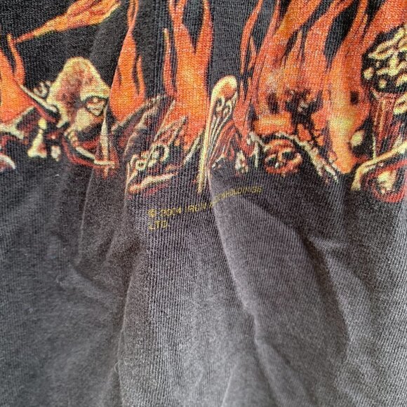 Vintage 2004 Iron Maiden Graphic T Shirt Run To The Hills - Picture 8 of 12